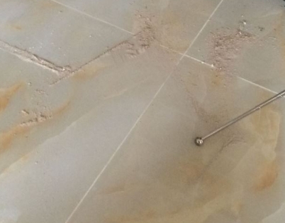临武瓷砖空鼓维修公司分享粘合剂选择不当在瓷砖铺贴过程中可能导致以下问题